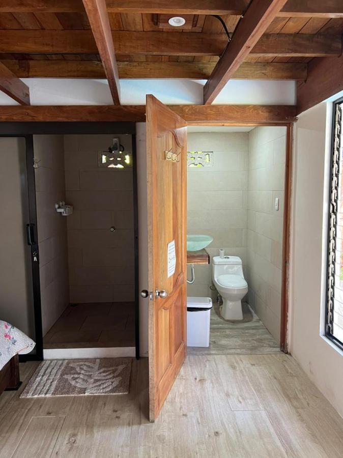 Hotel Liah'S Tortuguero Eksteriør bilde